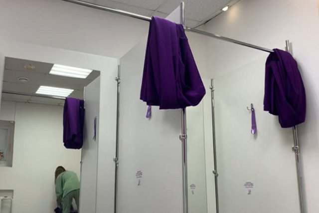 Екатеринбурженка заявила, что Wildberries без ее ведома списал с ее карты 13 тысяч рублей