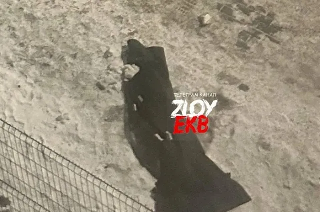 В Академическом обнаружили труп подростка возле многоэтажки