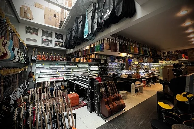 СМИ: Директор магазина Moroz Music Сергей Мороз покончил с собой в Екатеринбурге