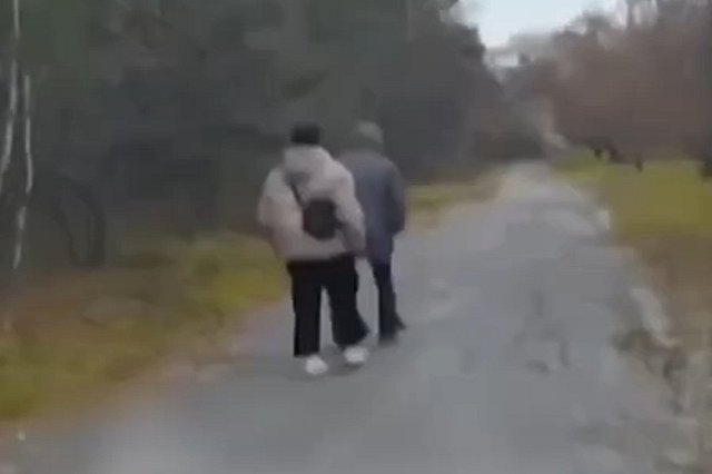 На школьниц, избивших свердловчанина ради забавы, возбудили уголовное дело