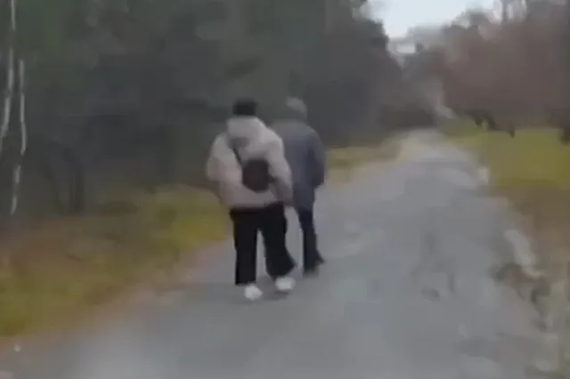 На школьниц, избивших свердловчанина ради забавы, возбудили уголовное дело