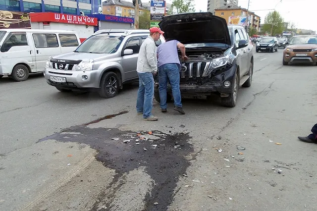 Land Cruiser Prado остановил пьяного водителя на проспекте Космонавтов