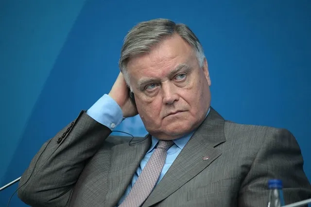 Фонд борьбы с коррупцией организовал виртуальную экскурсию по имению главы РЖД