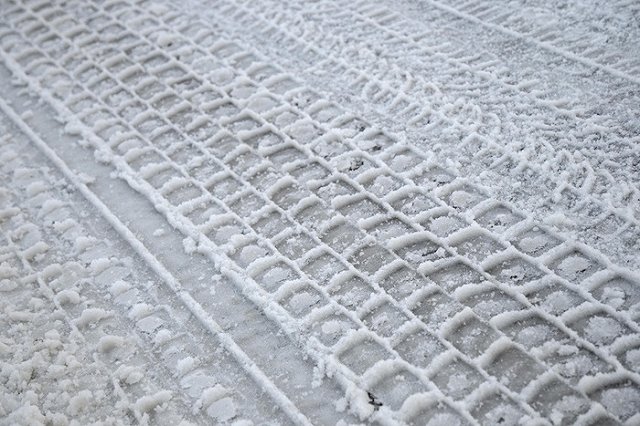 Ребенок вылетел в окно после ДТП на трассе на Южном Урале