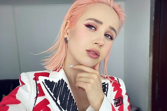 Клава Кока рассказала о своём детстве в Екатеринбурге — видео