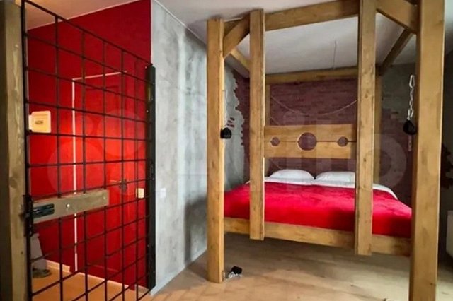 В Екатеринбурге сдают пыточную на улице Любви