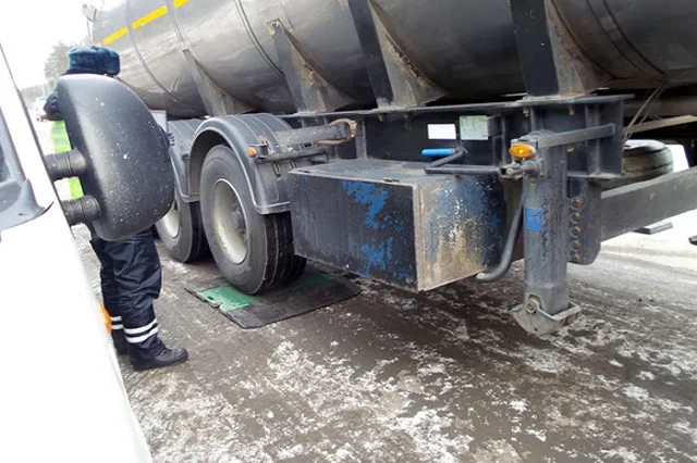 Дальнобойщик, доехавший от Екатеринбурга до Москвы, не встретил ни одной «рамки»