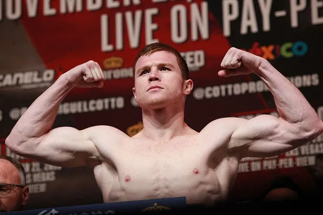 Бокс. Сауль Альварес защитил титул чемпиона мира по версии WBC