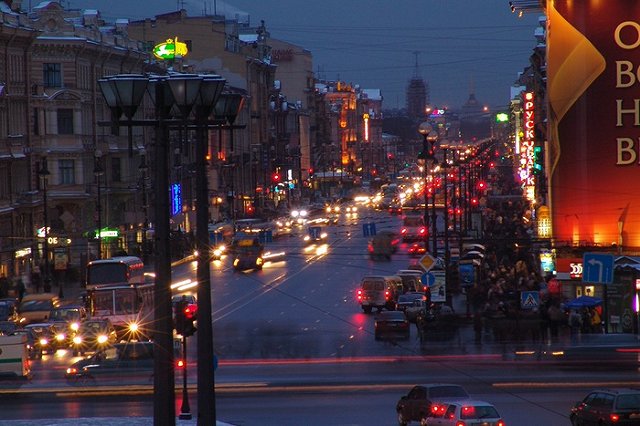 В Петербурге задержали обстрелявшего полицейских водителя Hummer