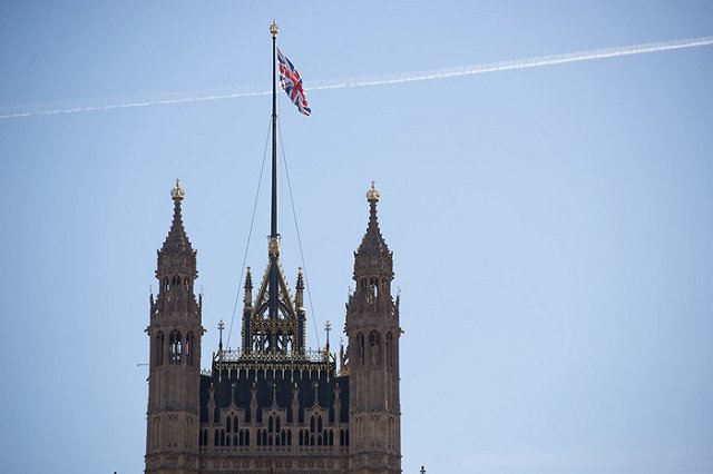 Беглый уральский экс-депутат Капчук сегодня вернется в Россию