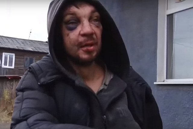 Свердловский подросток, обвиняемый в поджоге пенсионерки, избил бездомного