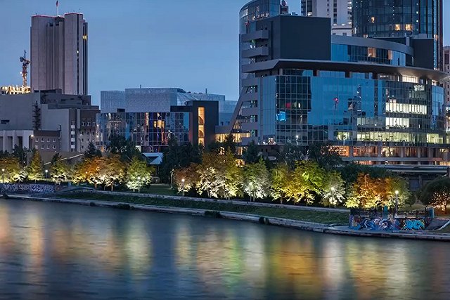 К 300-летию Екатеринбурга на набережной обновят подсветку