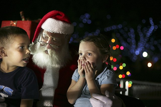 Психологи и маркетологи объяснили раннюю «новогодизацию»