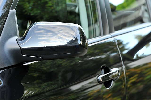 Хабаровчанин наворовал автомобильных зеркал, чтобы открыть магазин на дому