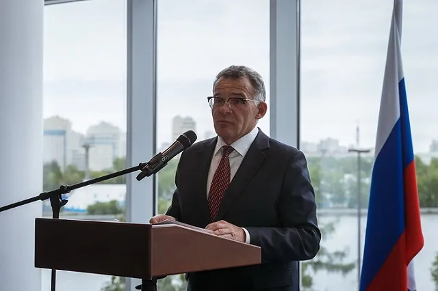 Тунгусов объявил: «Я уйду в отставку только вместе с губернатором»