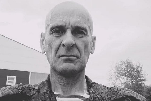 В Березовском простятся с погибшим в зоне СВО 50-летним гвардии младшим сержантом