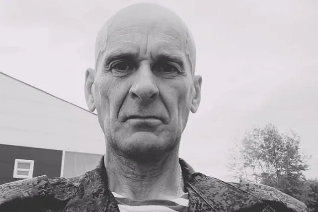 В Березовском простятся с погибшим в зоне СВО 50-летним гвардии младшим сержантом