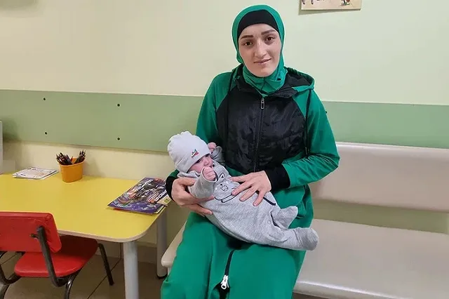 Фонд святой Екатерины предоставил спецборт для спасения трехмесячного ребенка (ФОТО)