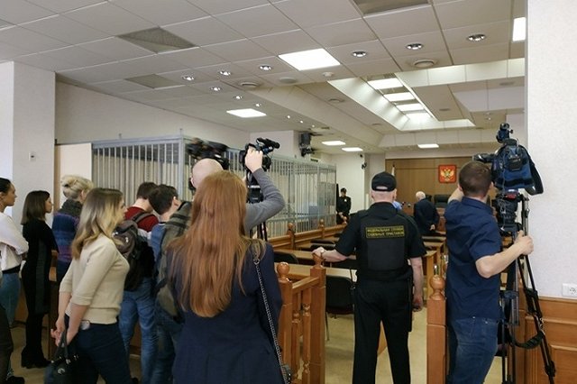 Отсидевшего за педофилию фитнес-тренера из Екатеринбурга Алексея Сушко начали судить в Краснодаре