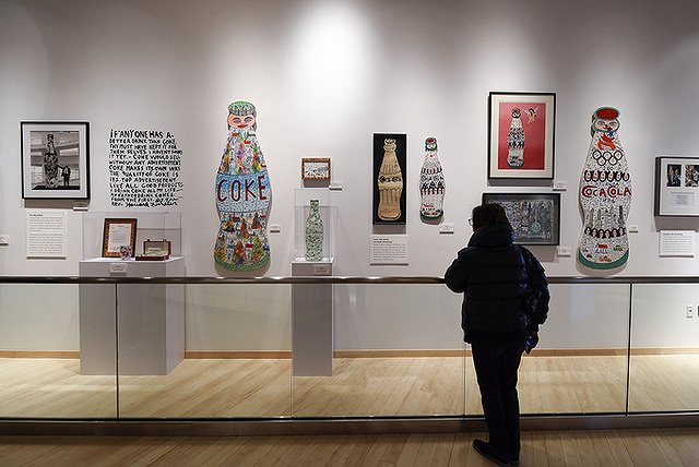 В Совфеде назвали ошибкой требование ухода «Макдоналдс» и «Кока-Колы» из России