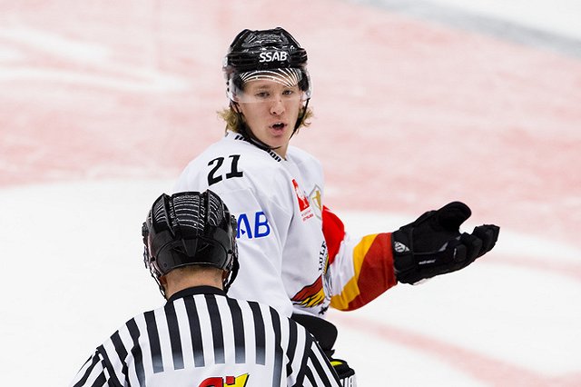 Наставник «Автомобилиста» Андрей Разин раскритиковал работу главного судьи КХЛ