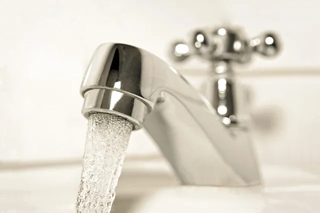 Жителей Ревды начали пугать отключением горячей воды летом