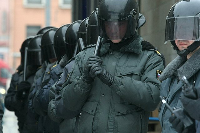 Эксперт: Бойцы Росгвардии получили карт-бланш на подавление протестов в стране