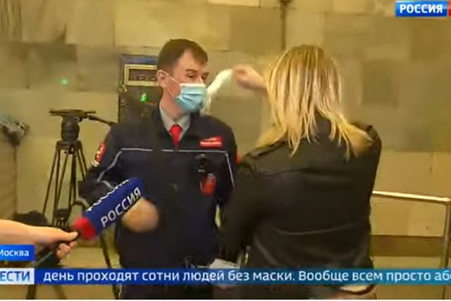 Анна Попова: До отмены масочного режима еще далеко