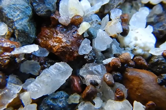 Французский турист нашел в национальном парке США крупный алмаз