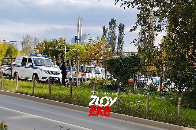 Возле екатеринбургской больницы нашли труп