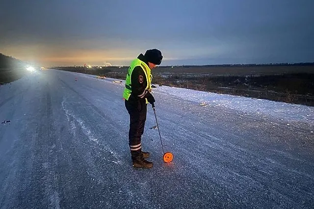 Водитель, этим утром насмерть сбивший велосипедиста на свердловской трассе, задержан
