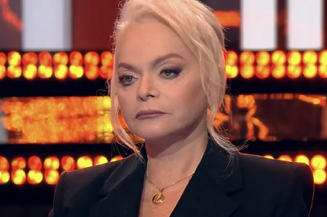 Лариса Долина попросила пожить в проданной квартире ещё несколько месяцев