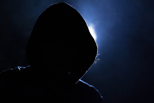 Мошенники начали предлагать россиянам «неограниченный» WhatsApp