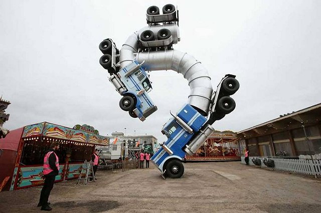 Знаменитый автор граффити Бэнкси открывает свой «мрачный Диснейлэнд»