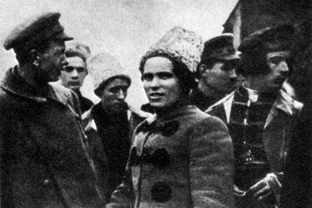 Власти Гуляйполя хотят вернуть на родину прах Нестора Махно