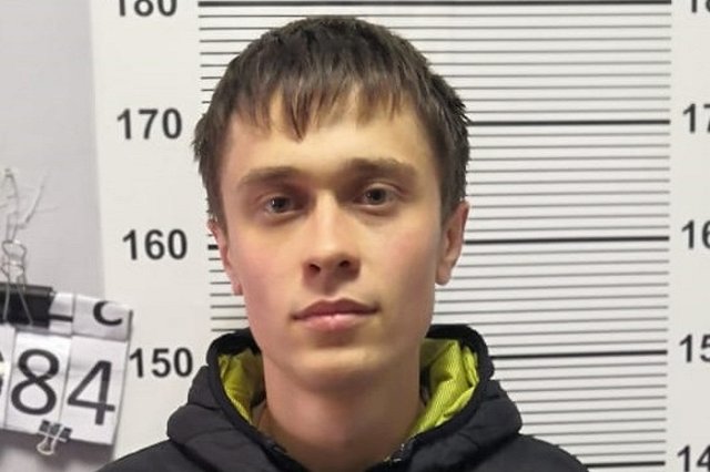 Снимавших колеса с дорогой иномарки задержали с поличным в Екатеринбурге