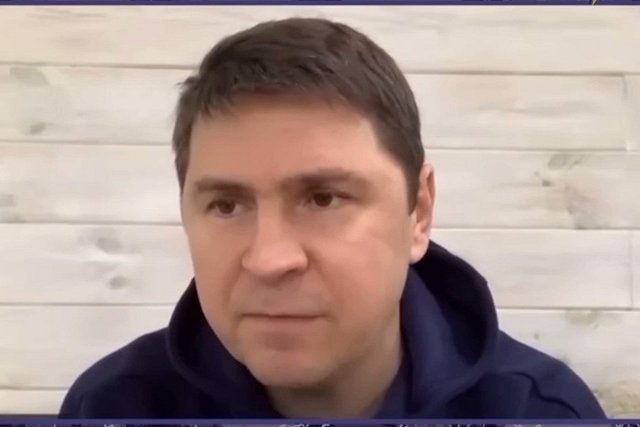 Подоляк пообещал удары по Москве, Питеру и Екатеринбургу