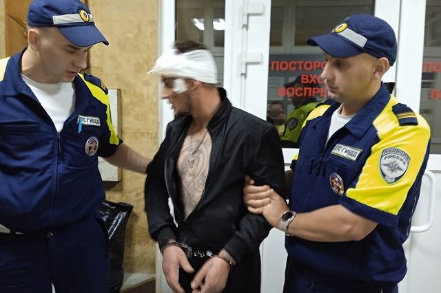 В Екатеринбурге лихачу на Porsche Cayenne, задержанному со стрельбой, дали 15 суток