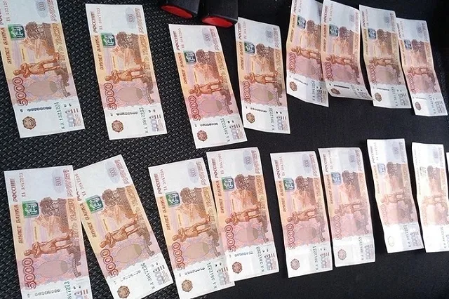 В свердловских банках нашли фальшивые купюры