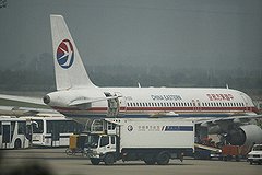 Китаец целый год пил и ел по авиабилету бизнес-класса