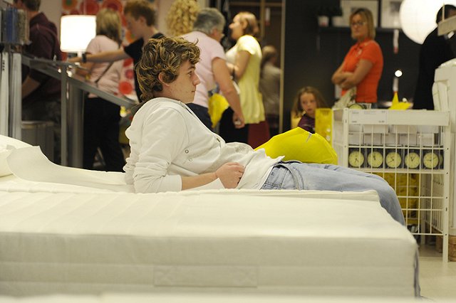 IKEA прекратит выпуск журнала в России из-за запрета гей-пропаганды