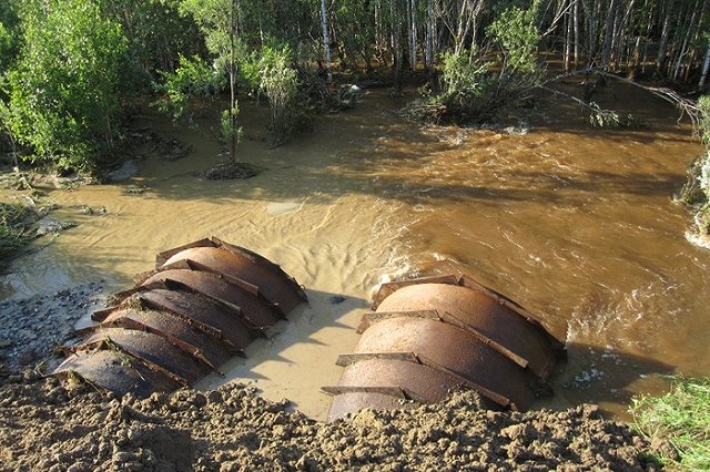 Движение на тюменской трассе, где образовалась промоина, закрыто на трое суток