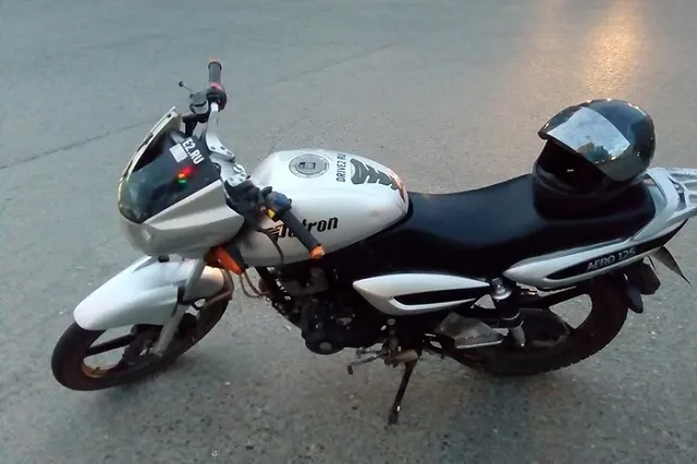 В ДТП в Академическом пострадал 17-летний мотоциклист