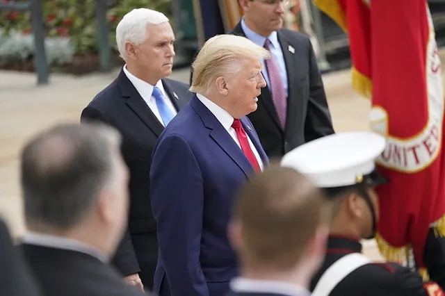 Байден назвал Трампа «полным дураком» за отказ носить маску