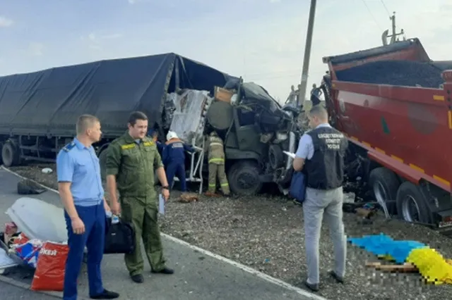 Выжившую в жутком ДТП под Саратовом трехлетнюю девочку готовят к перевозке в Екатеринбург
