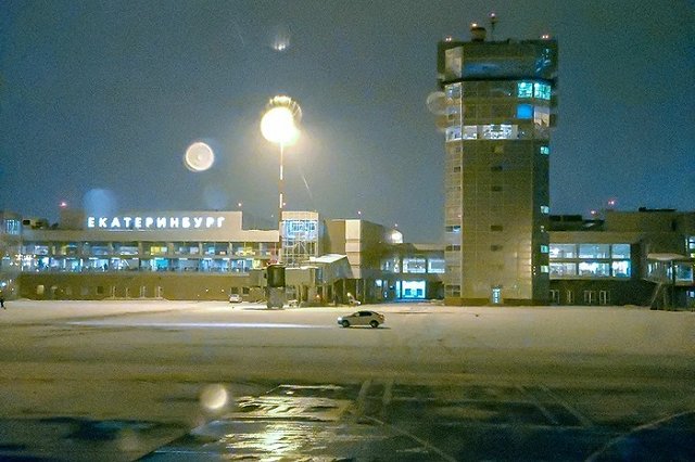 Сотрудники аэропорта Кольцово пожаловались на агрессивных бездомных