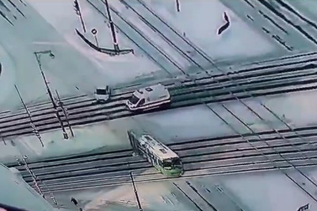 Легковушка протаранила машину скорой помощи на ВИЗе (ВИДЕО)