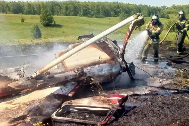 Погибли три человека: в Татарстане произошло крушение экскурсионного самолёта