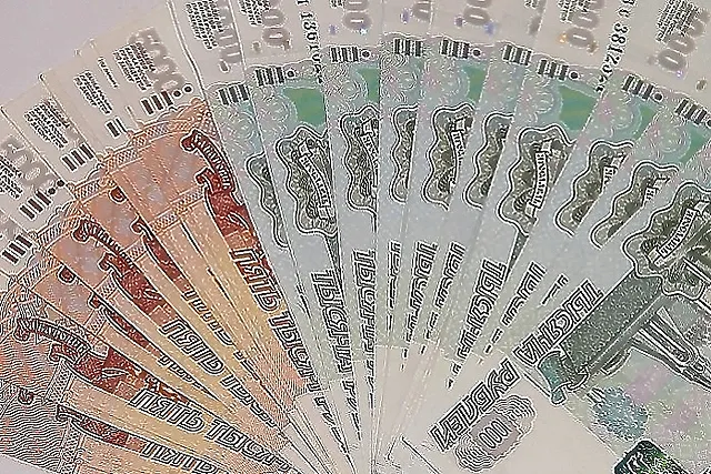 Номинальная зарплата в УрФО превысила среднюю по стране