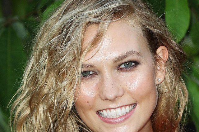 Бухгалтеры подсчитали стоимость шага топ-модели по подиуму